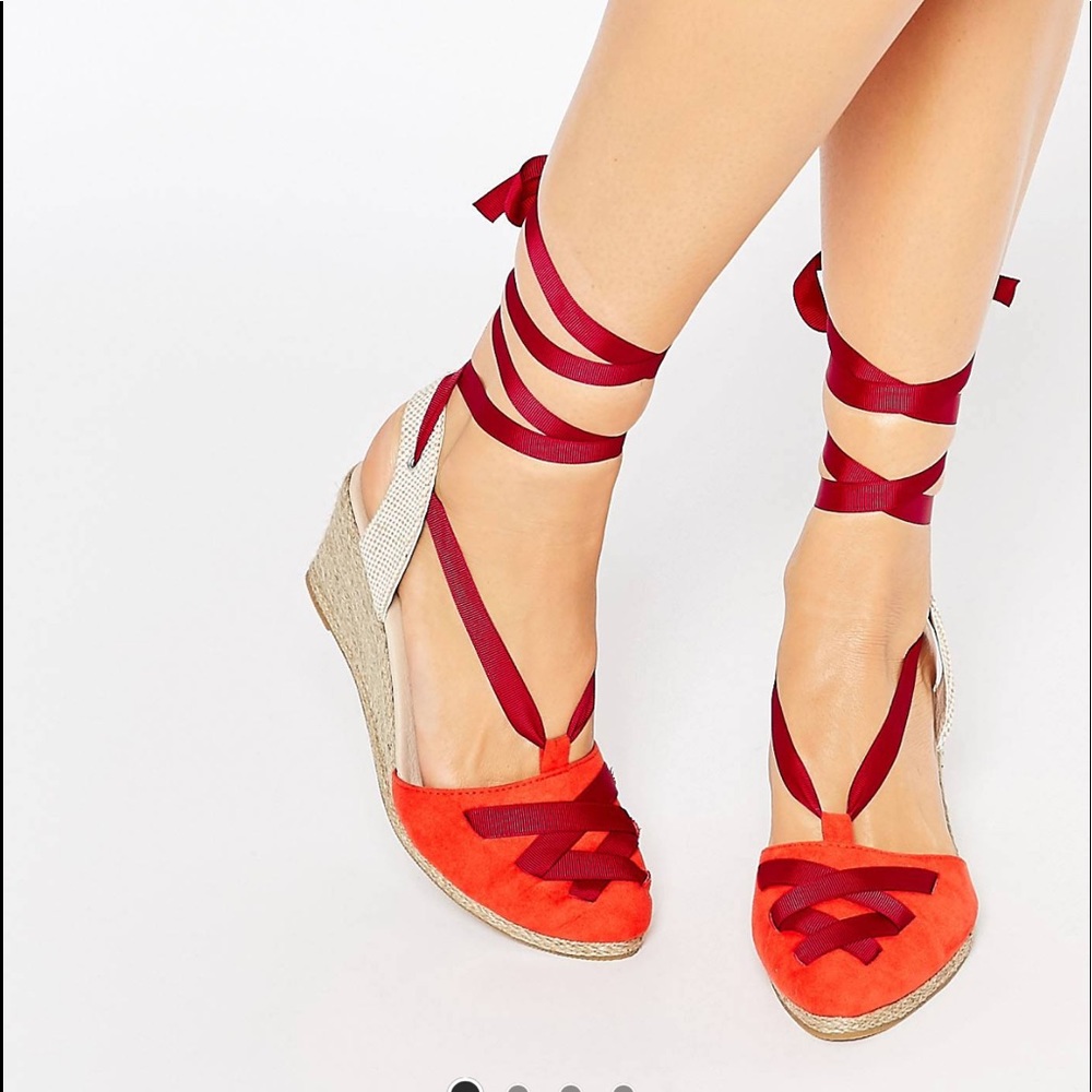 NIB Suede Point Wedge Espadrilles size 10